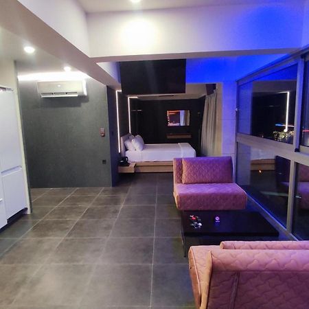Summertime Signature Suites Agia Marina  ภายนอก รูปภาพ