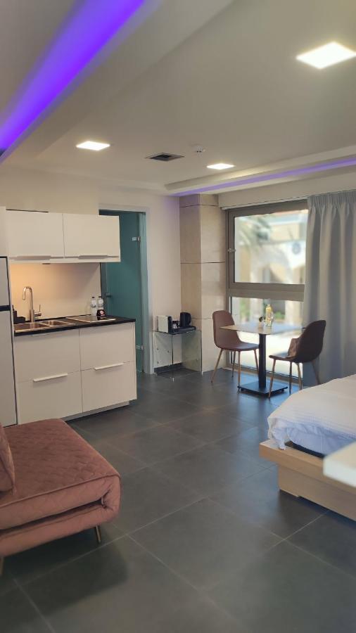 Summertime Signature Suites Agia Marina  ภายนอก รูปภาพ
