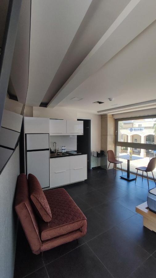 Summertime Signature Suites Agia Marina  ภายนอก รูปภาพ